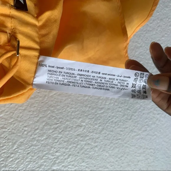 ❌SOLD❌Zara Orange Handkerchief Top Size Small - Picture 15 of 16